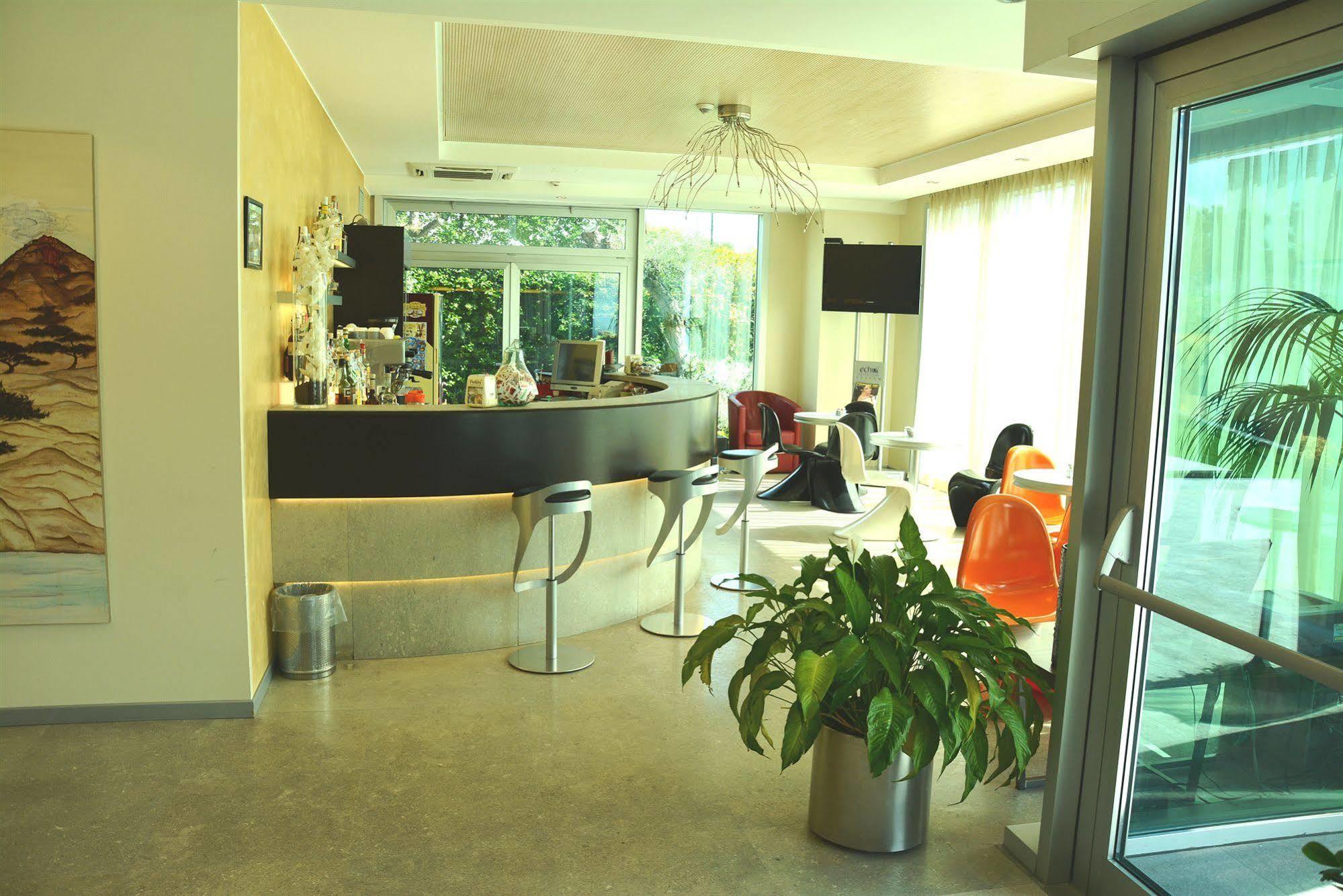 Hotel Kristal 3 Stelle Superior Zane Exterior photo